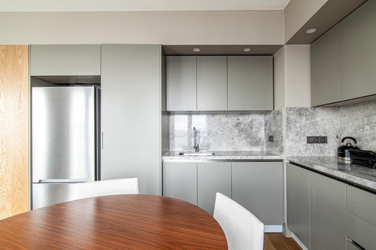 Flat With Panoramic Bosphorus View In Cihangir Istanbul Exterior foto